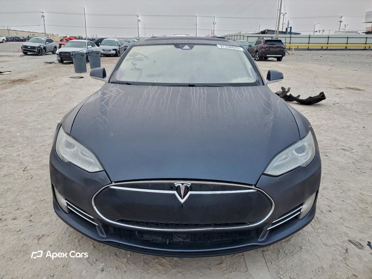 Tesla Model S 2015