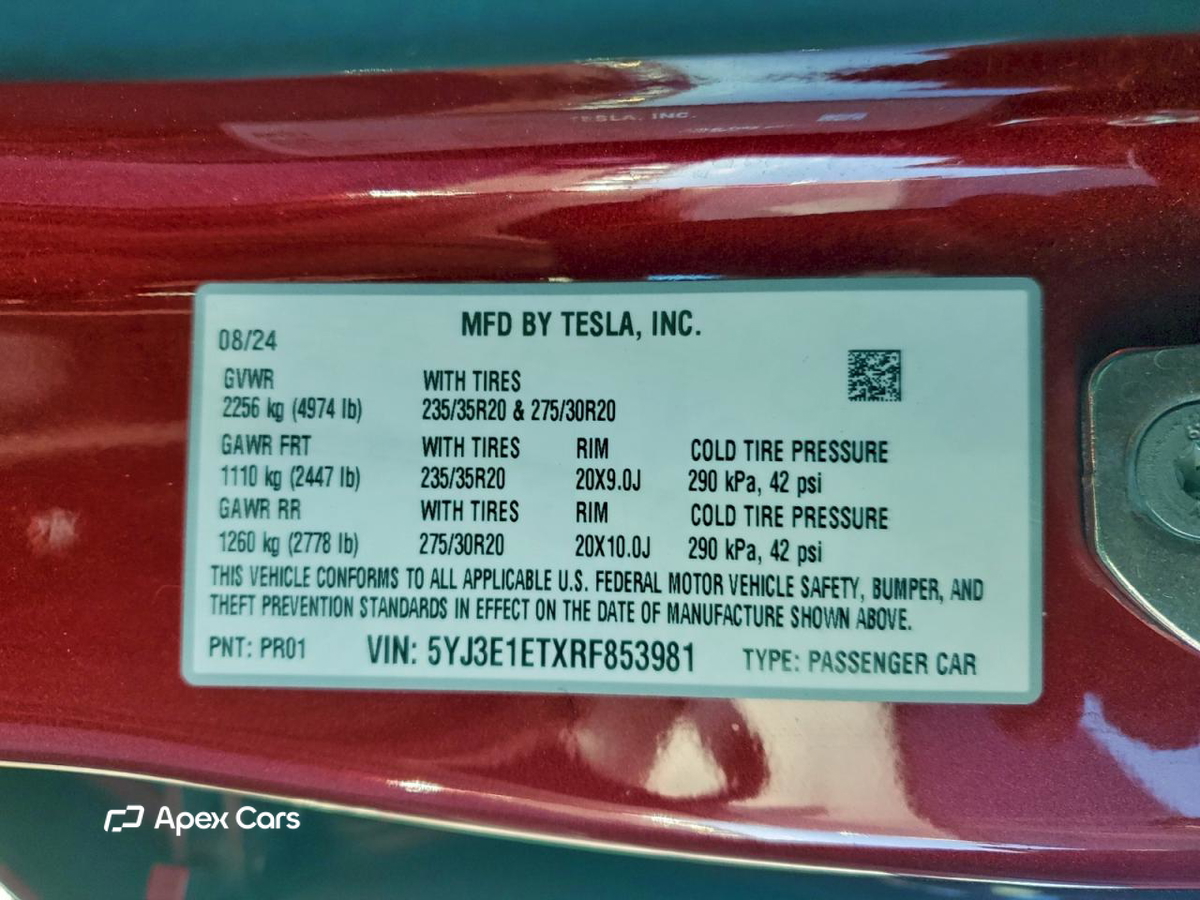 Tesla Model 3 2024