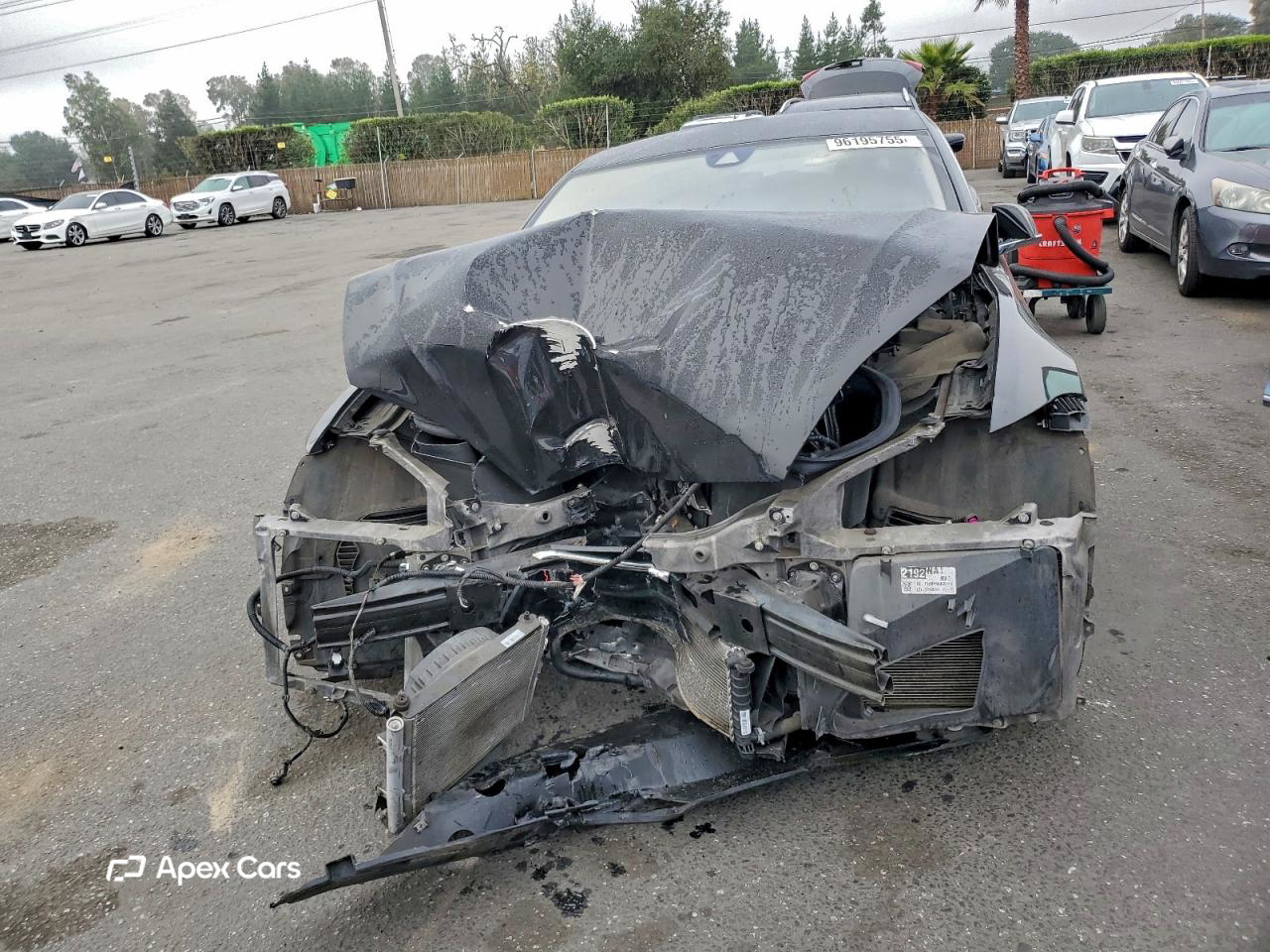 Tesla Model S 2015