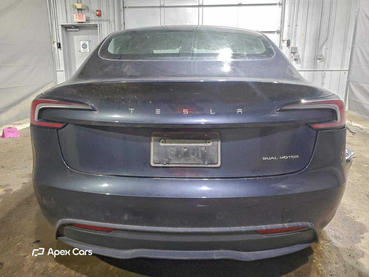 Tesla Model 3 2024