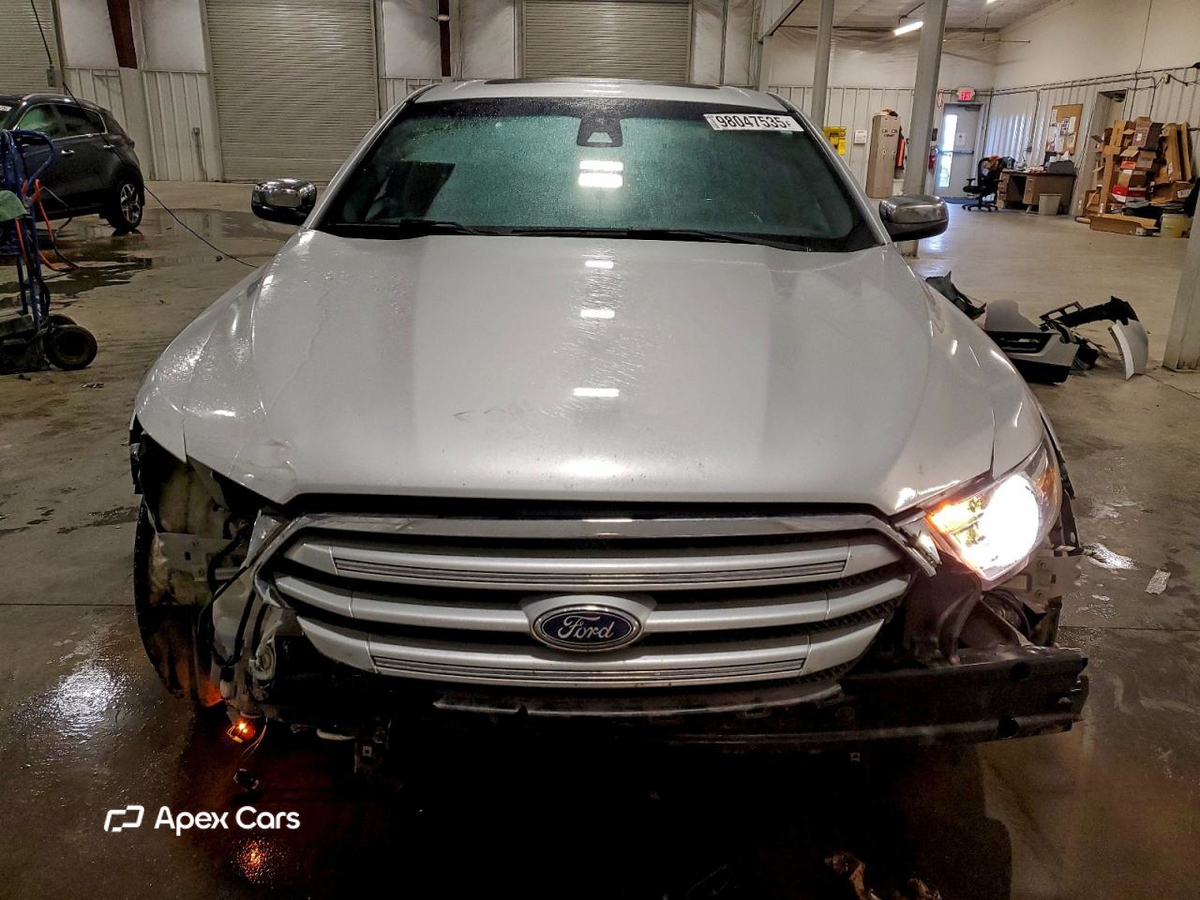 Ford Taurus 2017