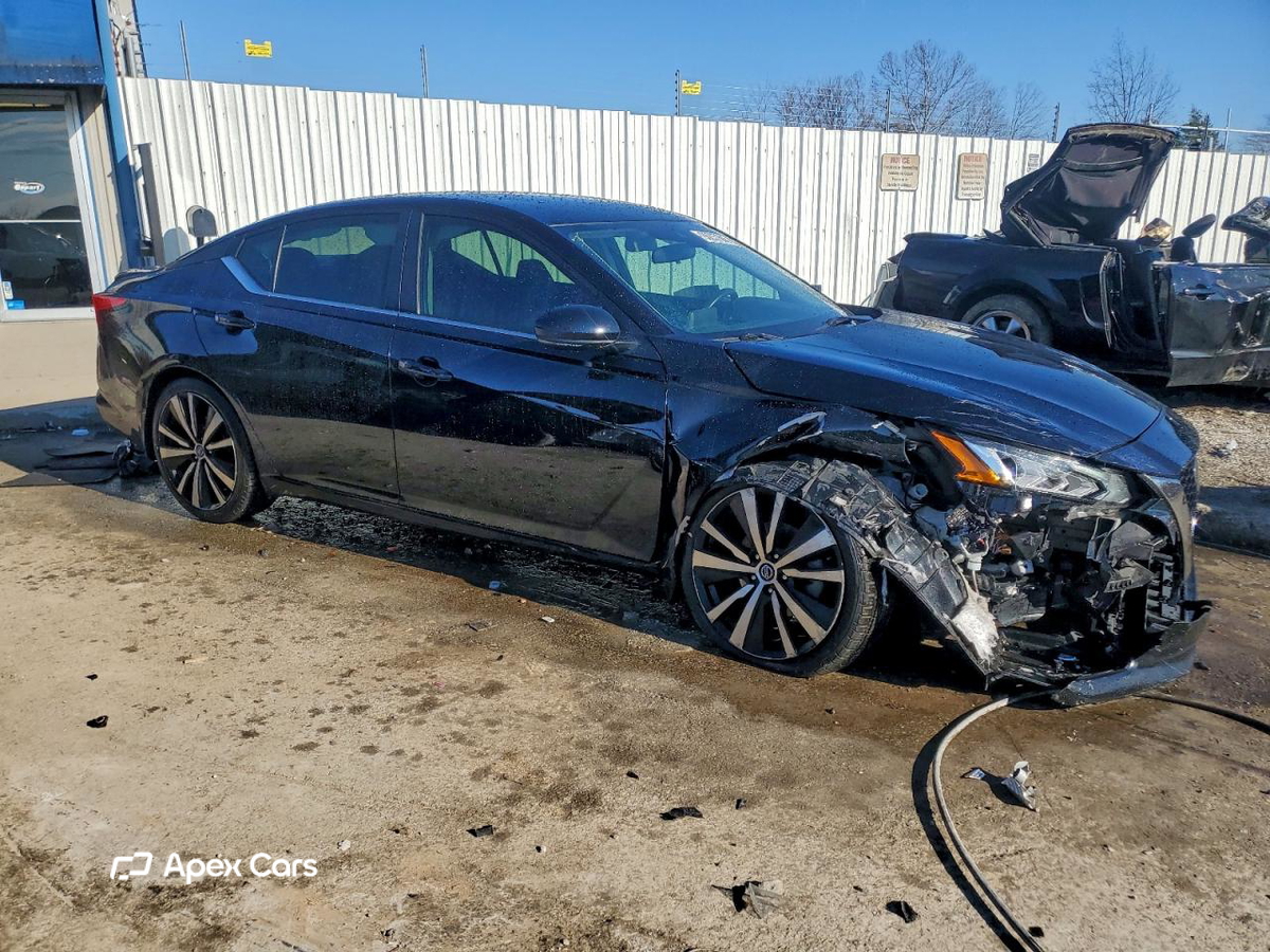 Nissan Altima 2020