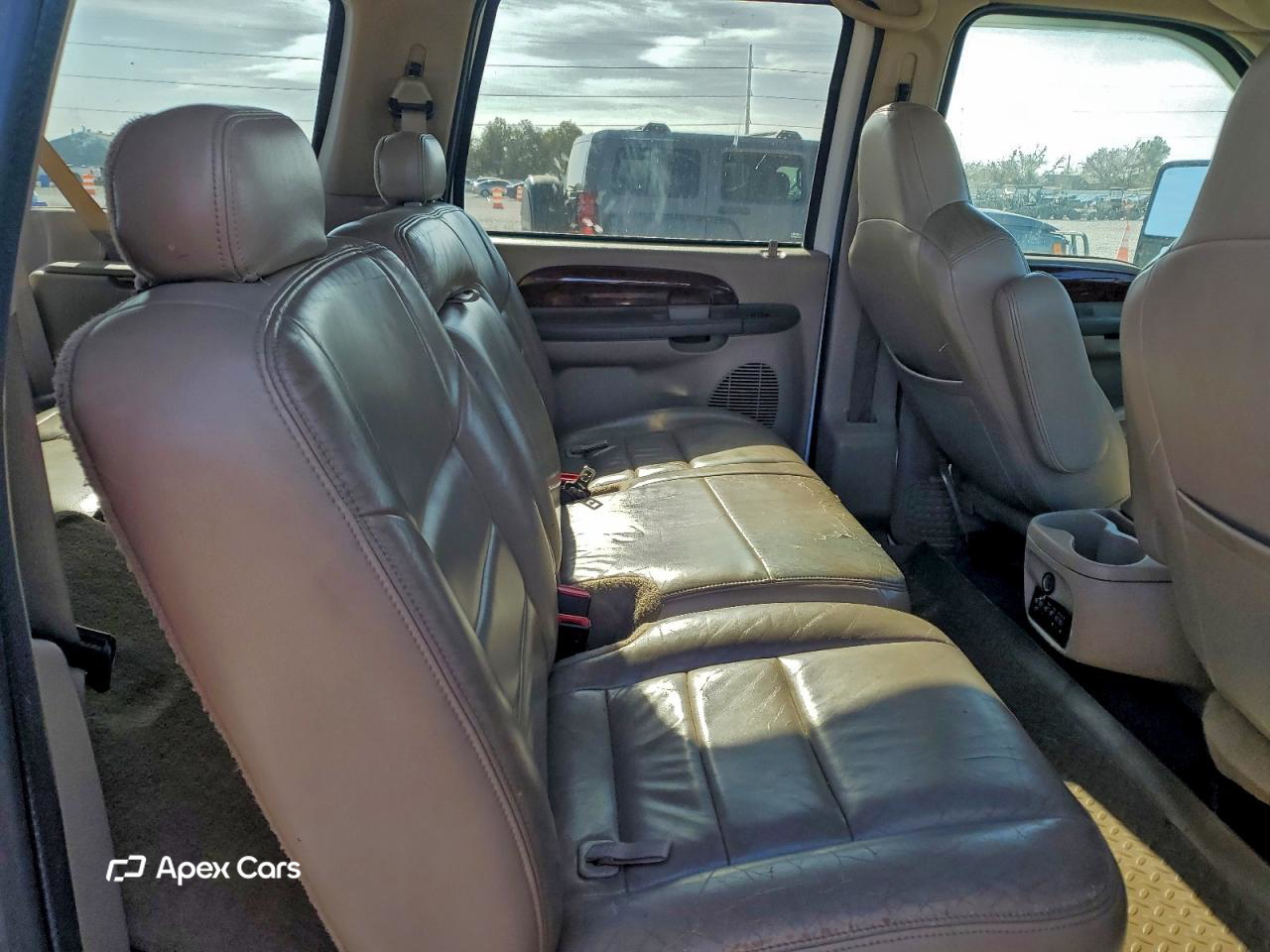 Ford Excursion 2002