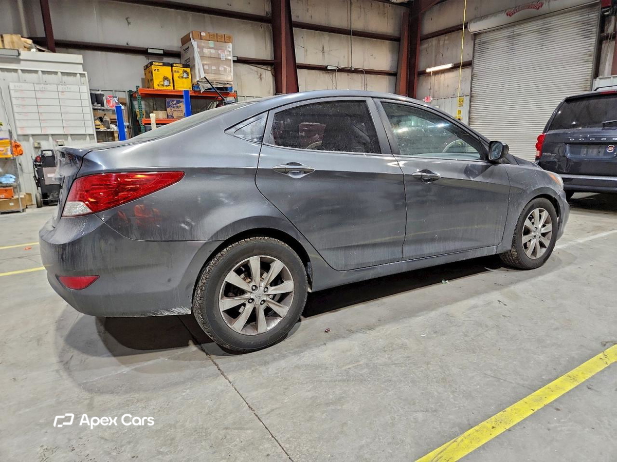 Hyundai Accent 2012