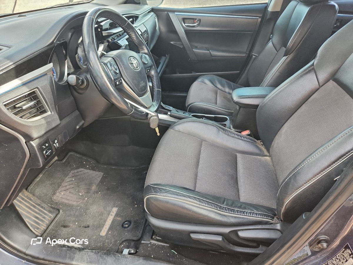 Toyota Corolla 2015