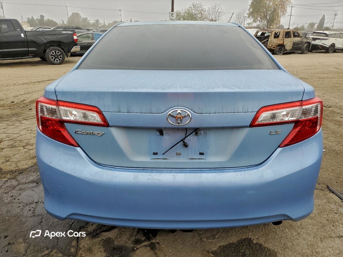 Toyota Camry 2012