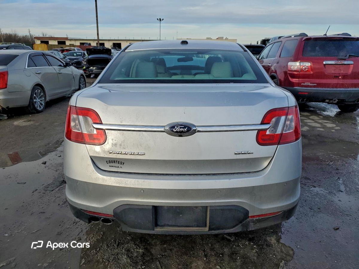 Ford Taurus 2012