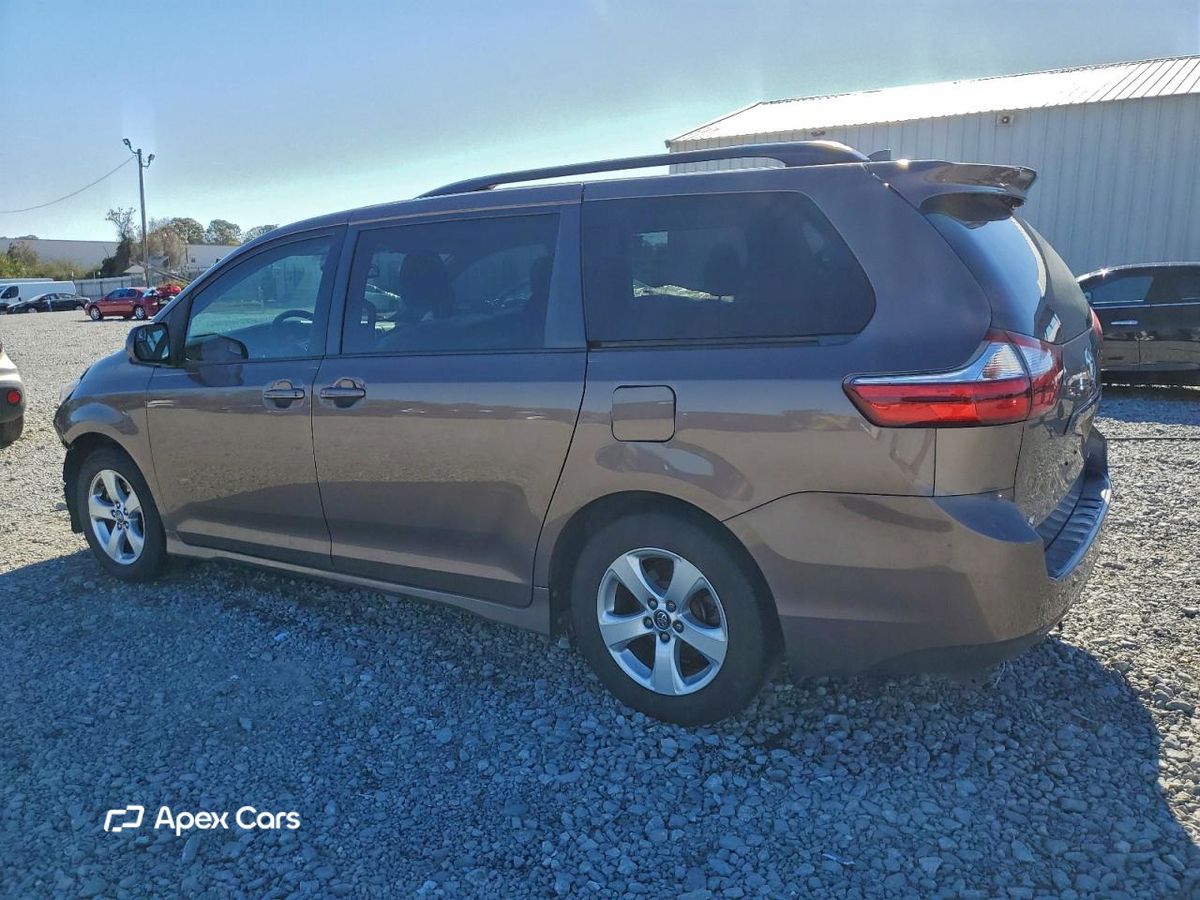 Toyota Sienna 2018