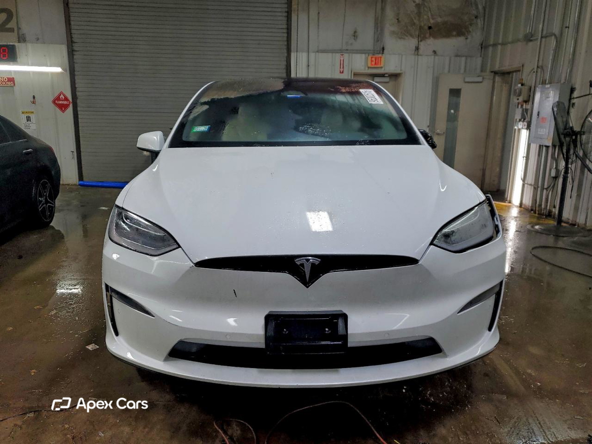 Tesla Model X 2022