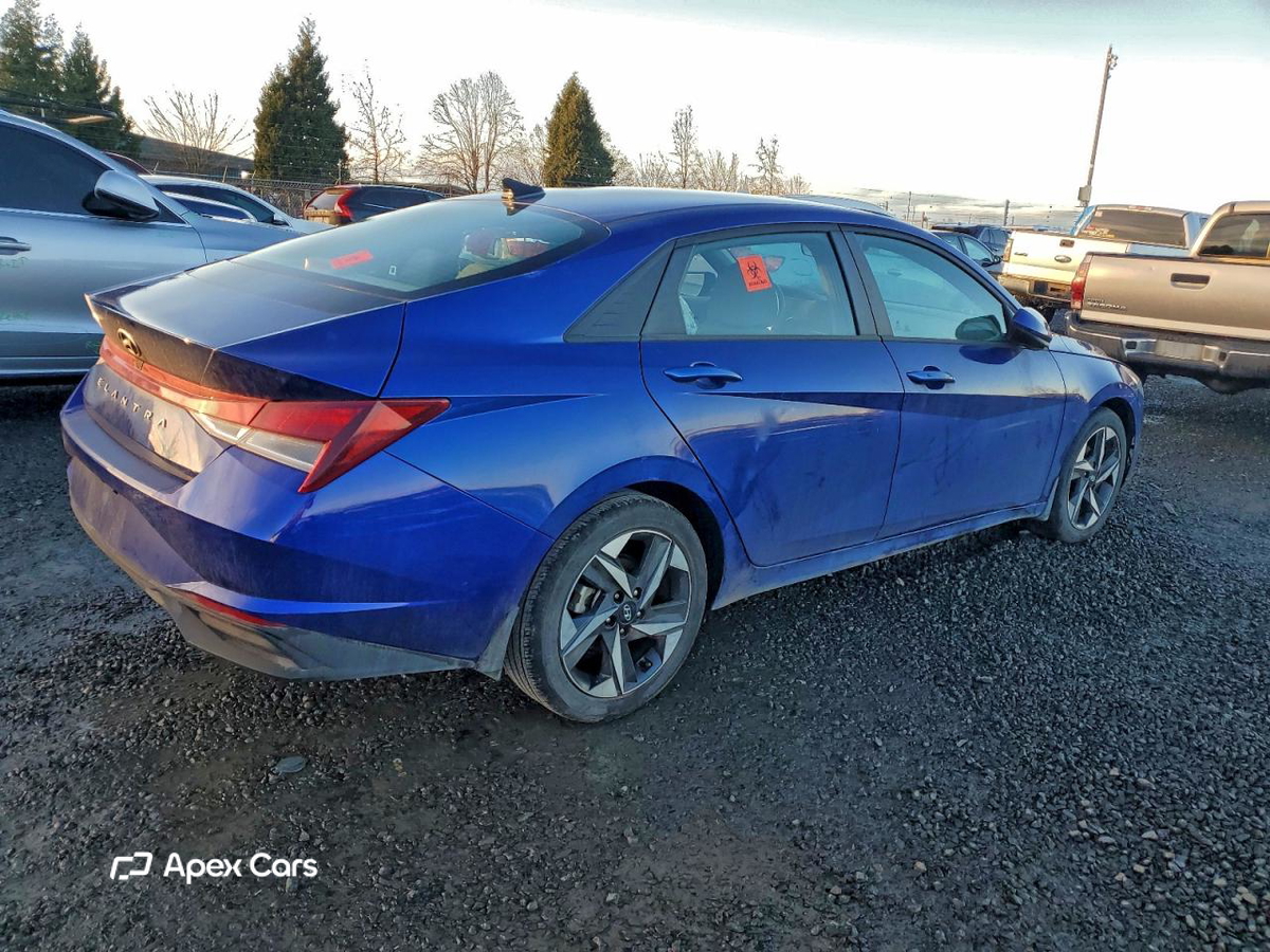 Hyundai Elantra 2023
