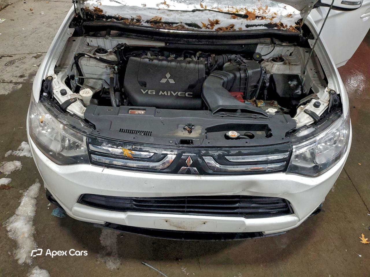 Mitsubishi Outlander 2014