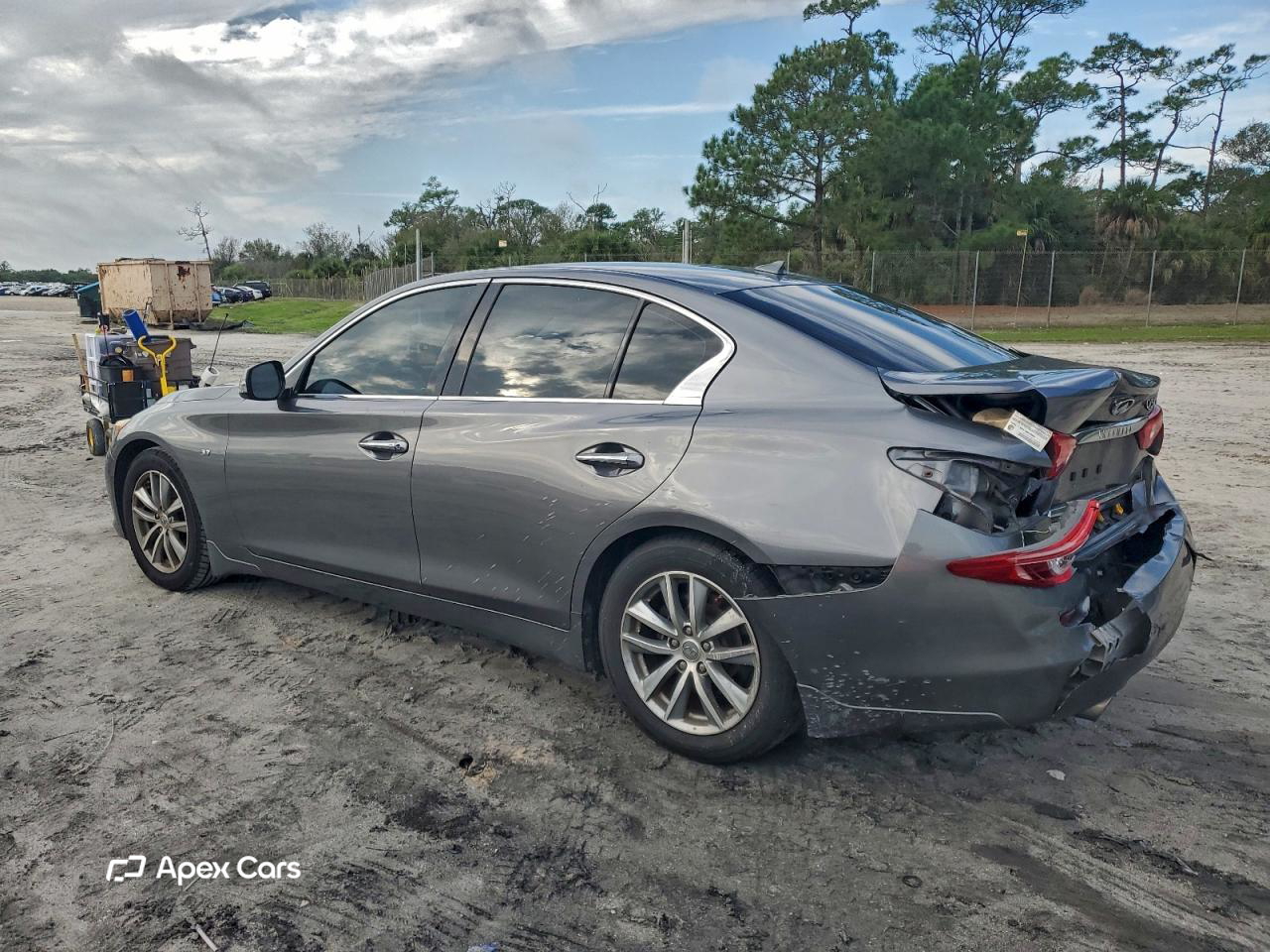 Infiniti Q50 2015