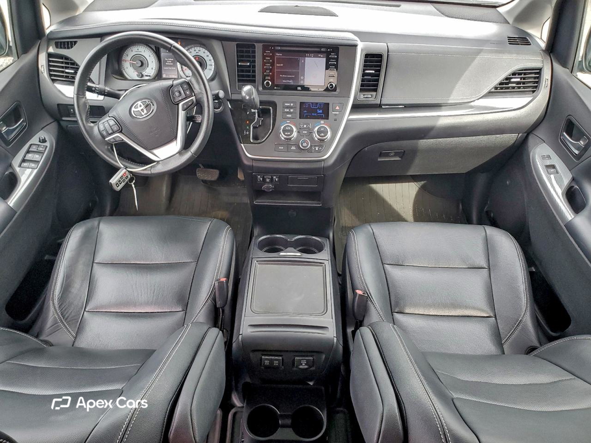 Toyota Sienna 2020
