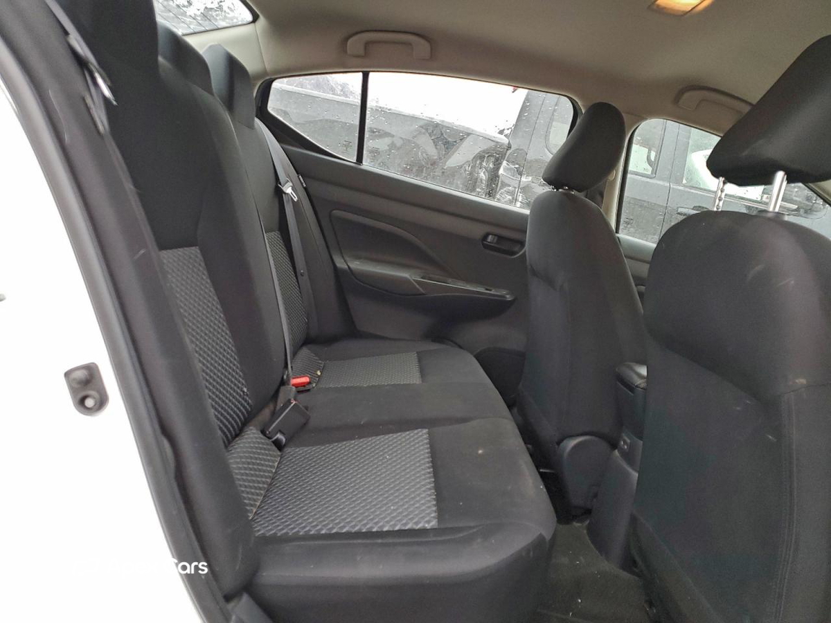 Nissan Versa 2021