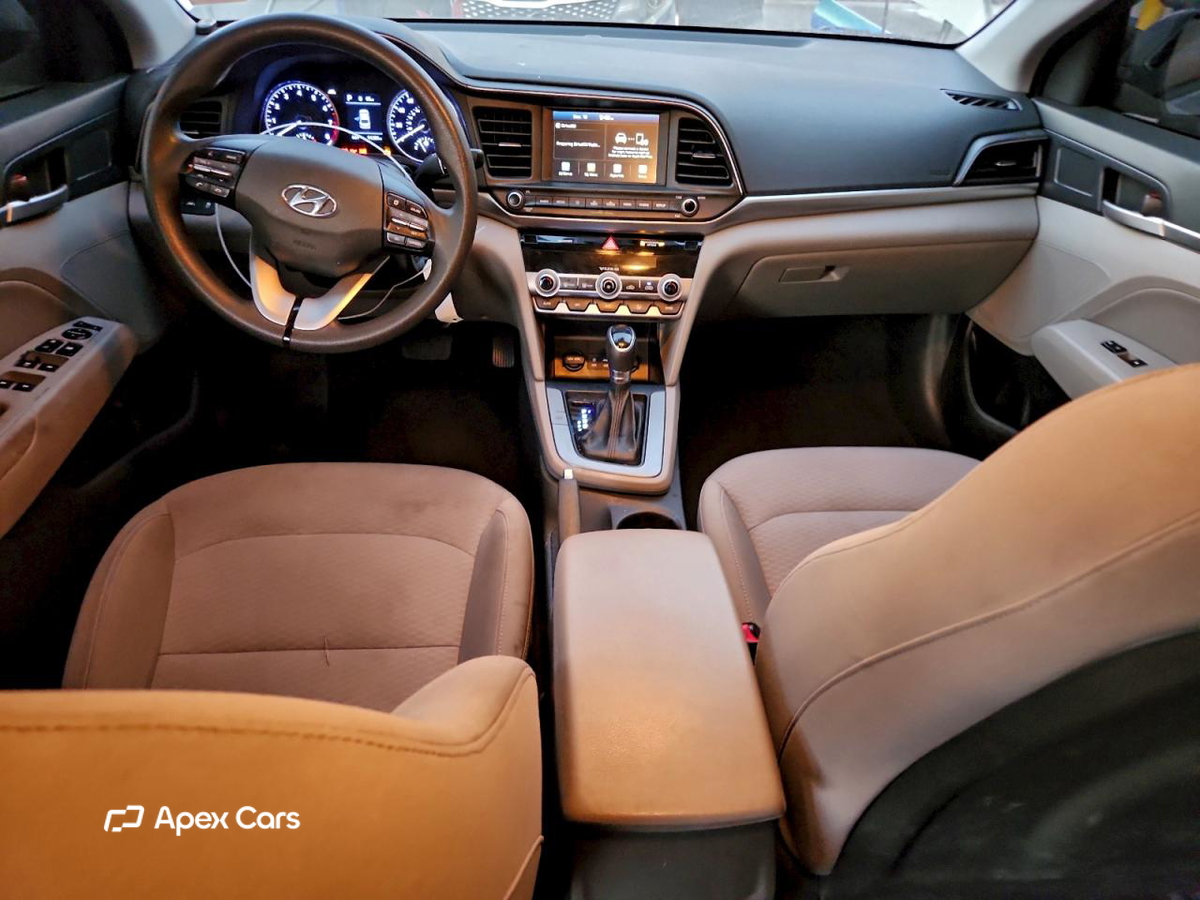 Hyundai Elantra 2020