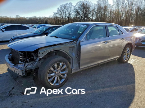 Chrysler 300 2018 - Image 1 of 13