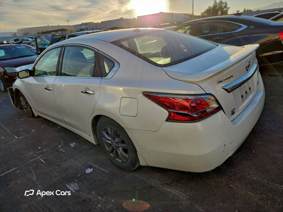 Nissan Altima 2015