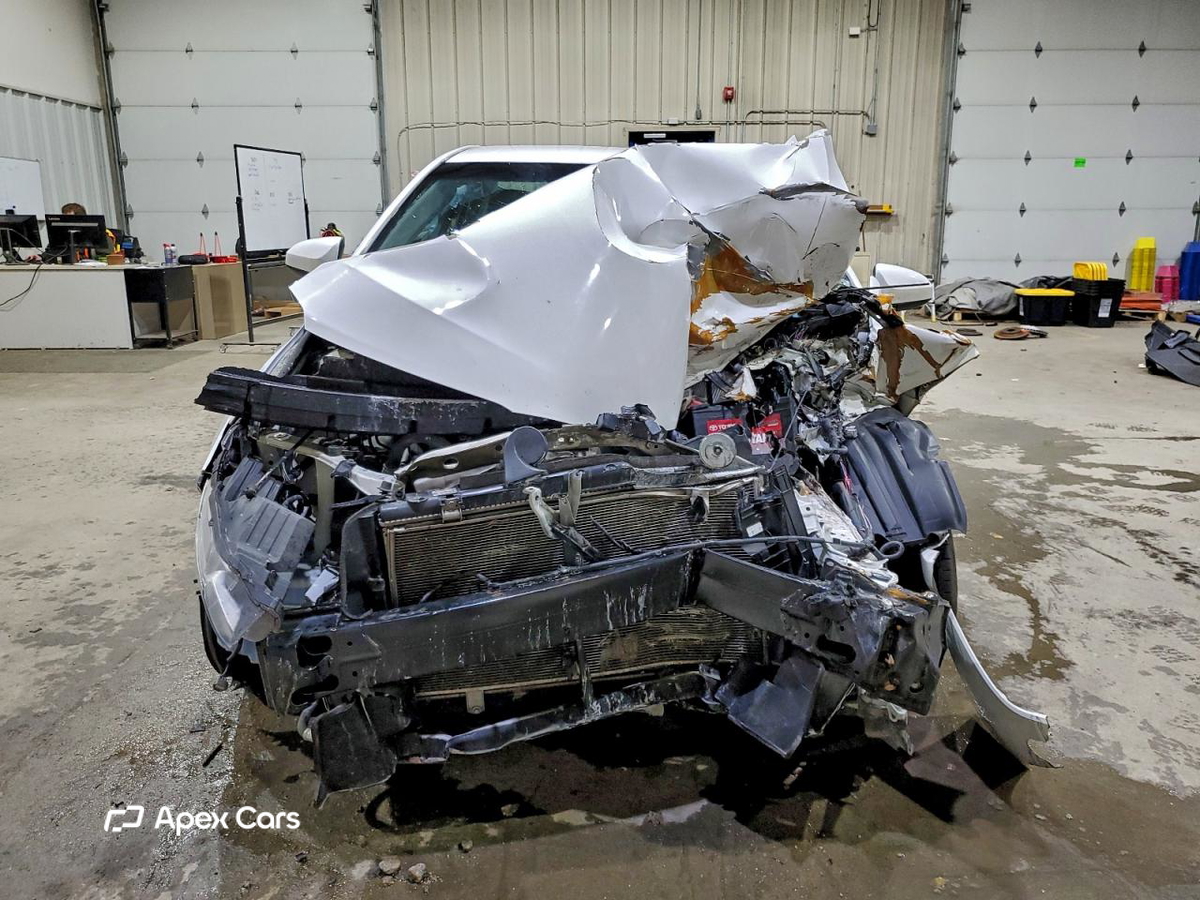 Toyota Camry 2016