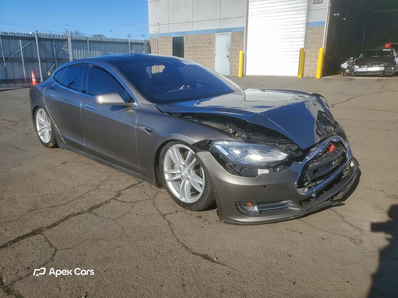 Tesla Model S 2015