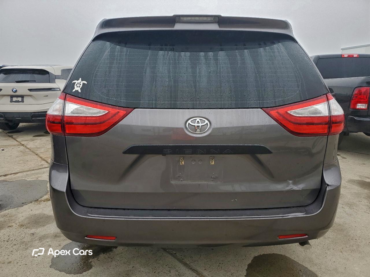 Toyota Sienna 2018