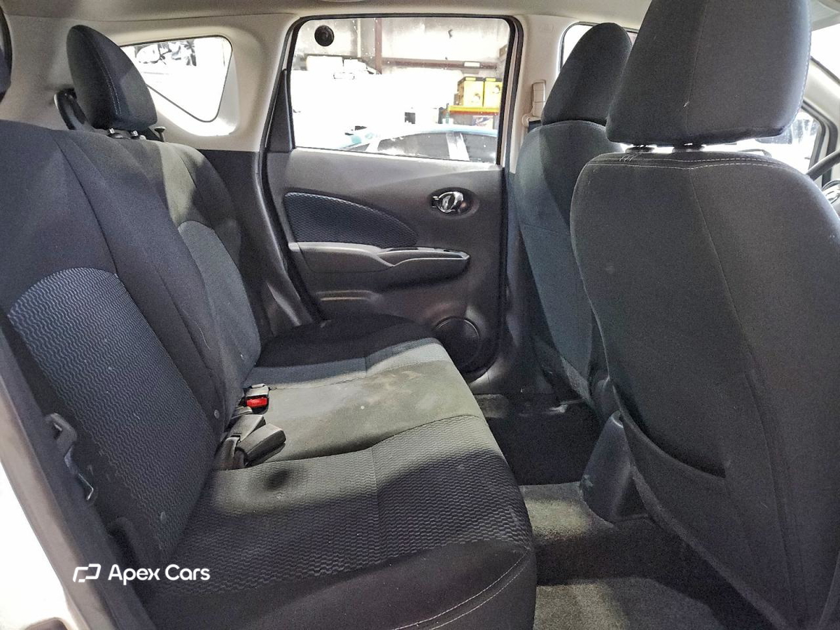 Nissan Versa 2016