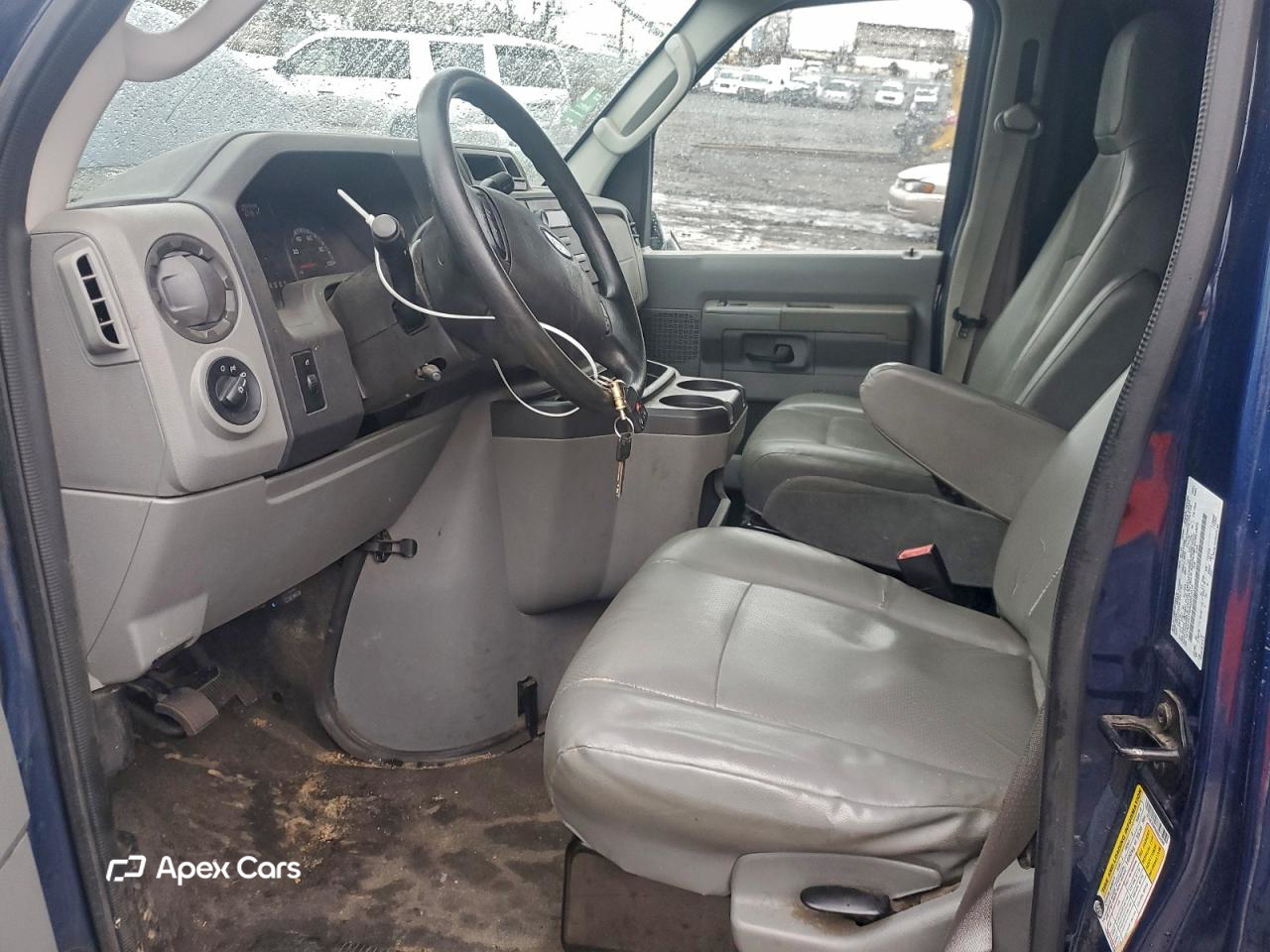 Ford Econoline 2010