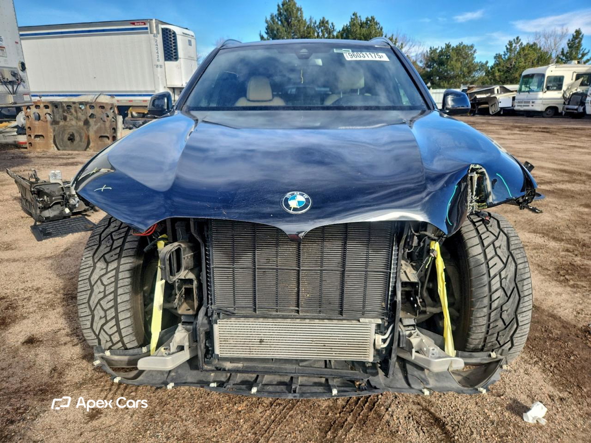 BMW X5 2021