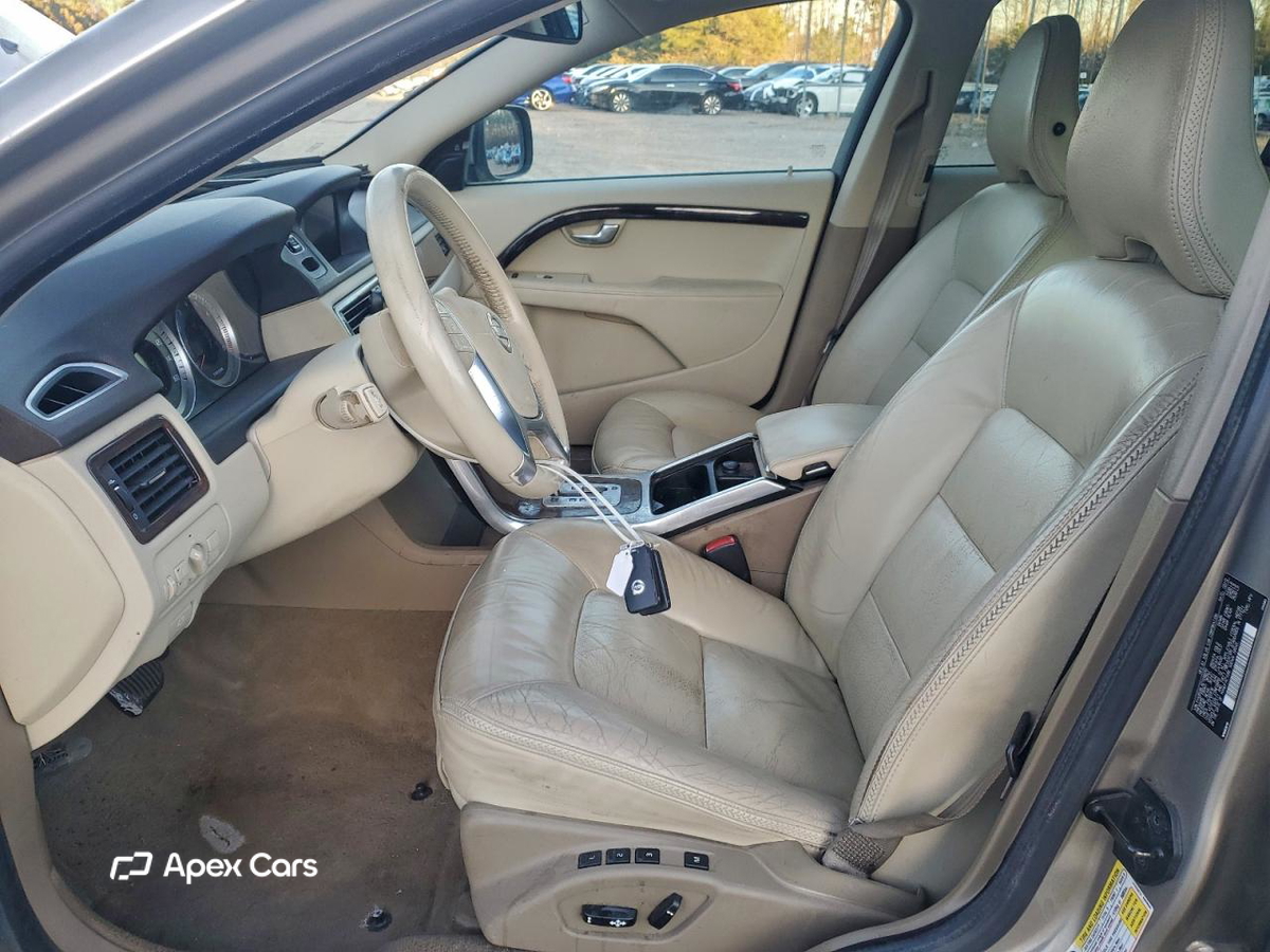 Volvo XC70 2012