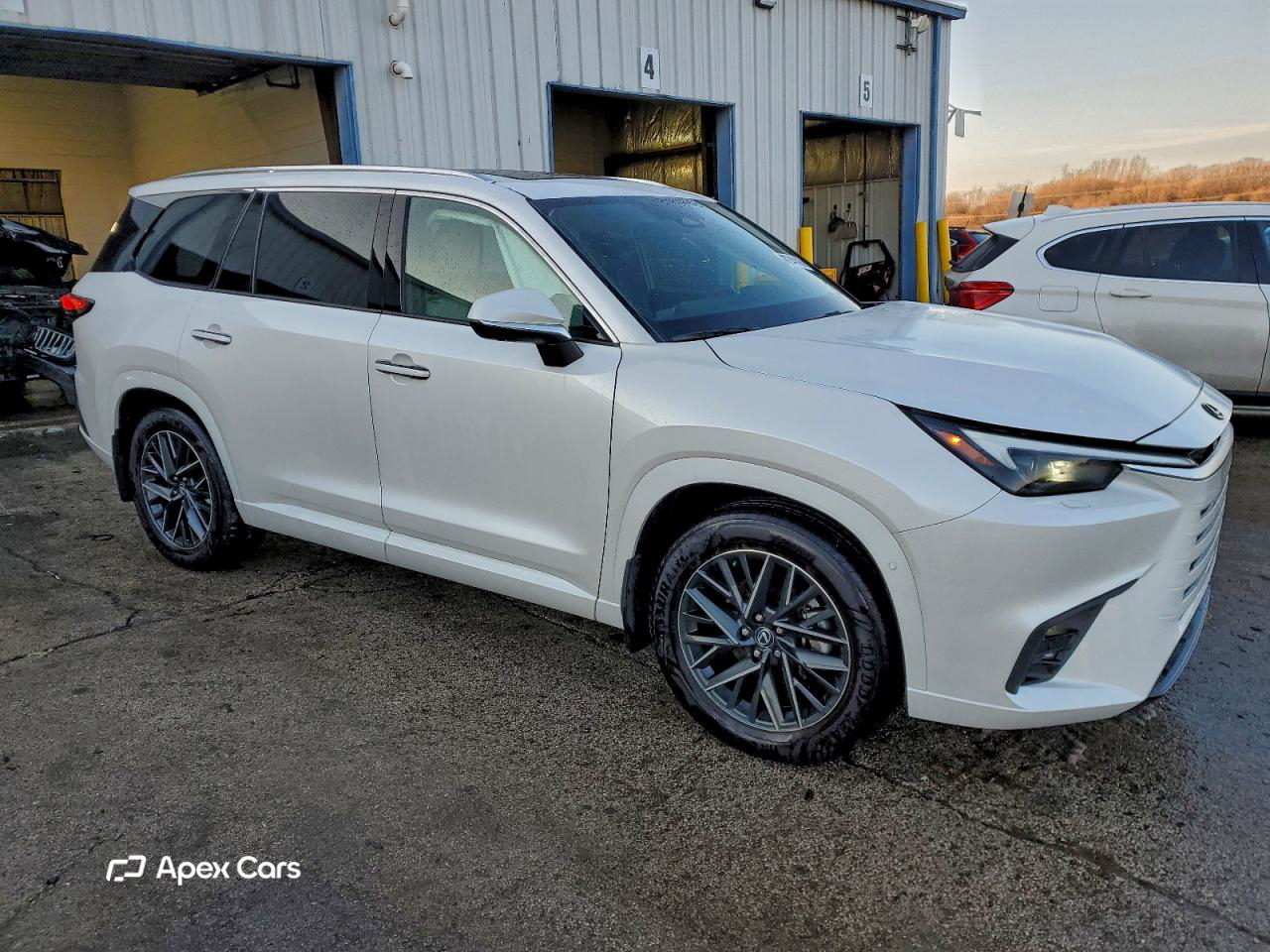 Lexus TX 2025