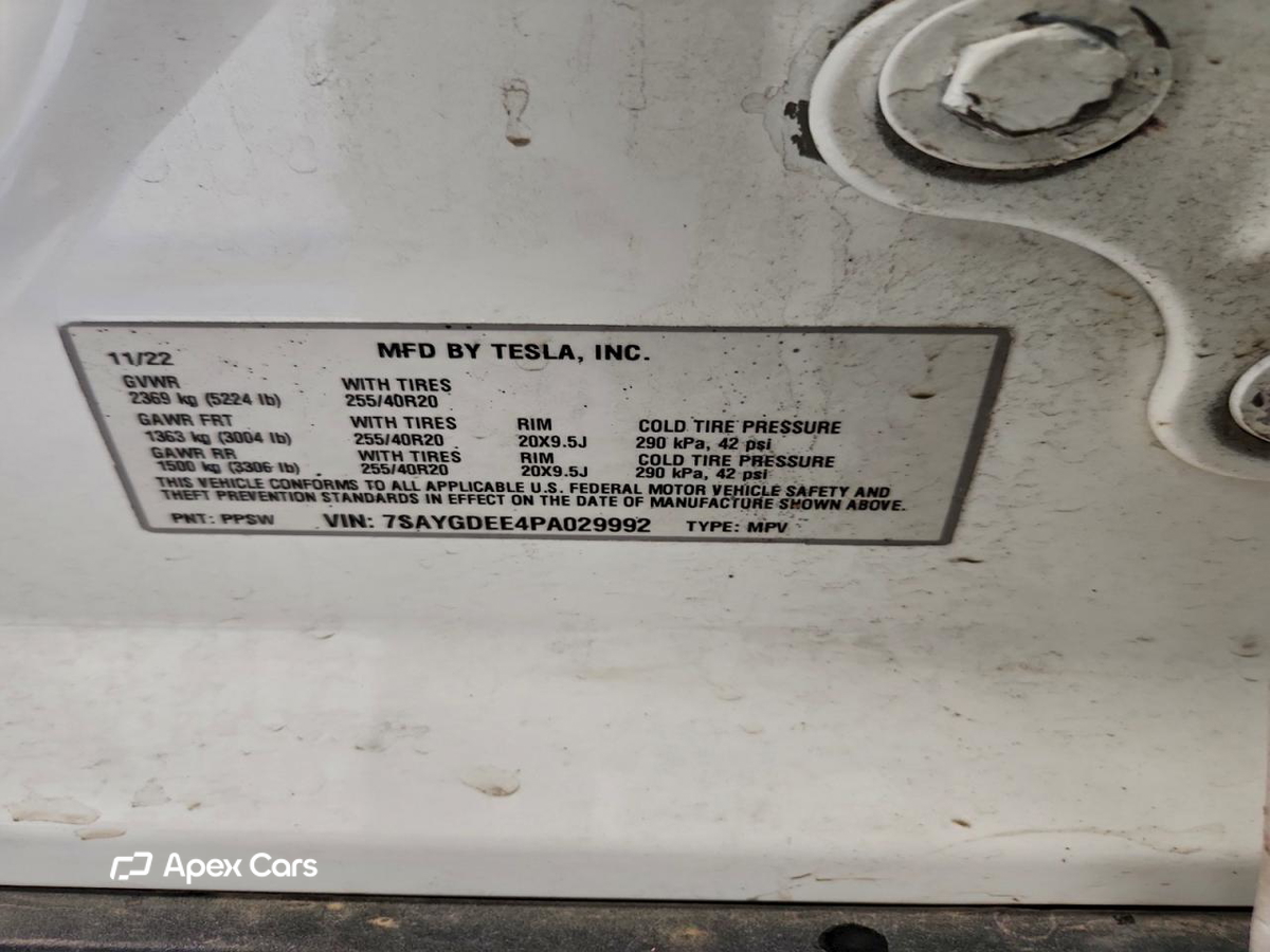 Tesla Model Y 2023