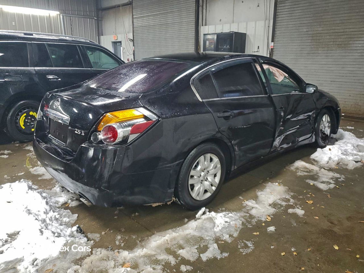 Nissan Altima 2012