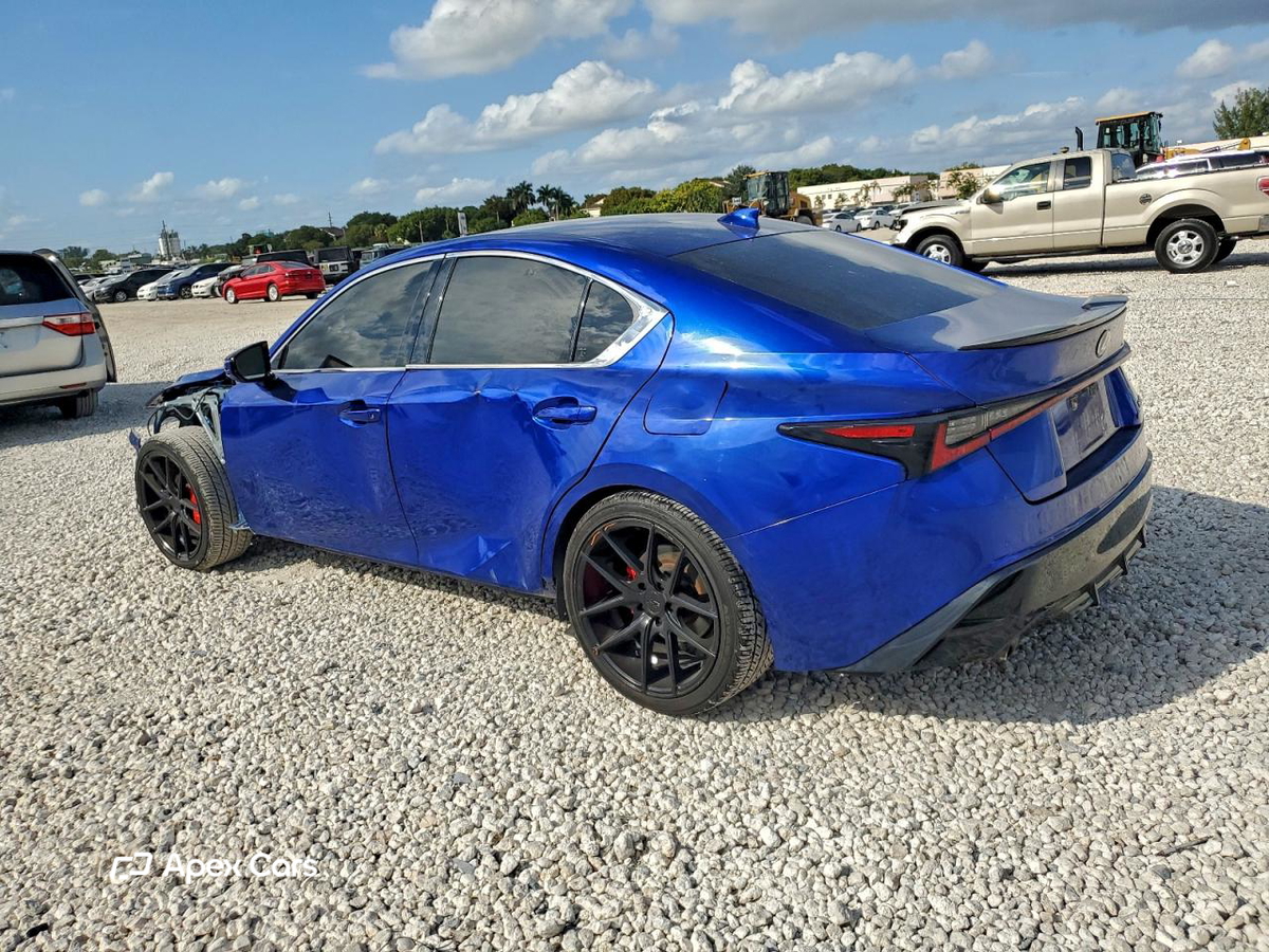 Lexus IS 2023