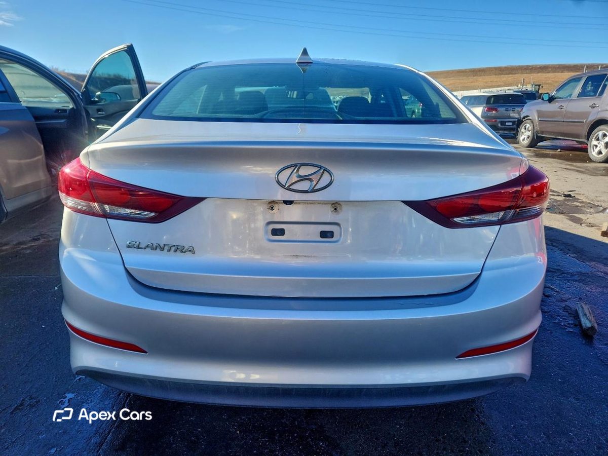 Hyundai Elantra 2018