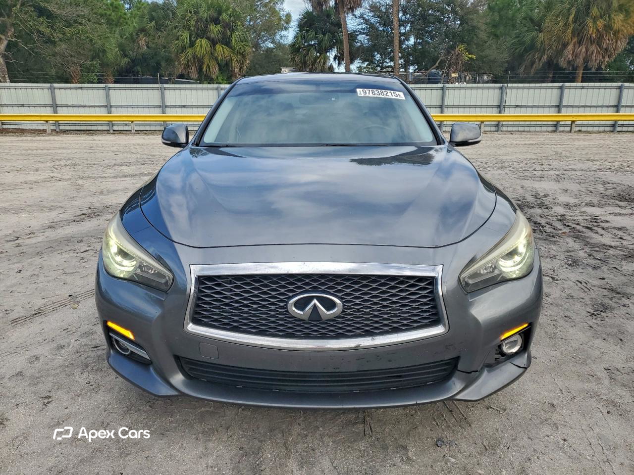 Infiniti Q50 2015