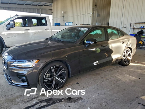 Volvo S60 2024 - Image 1 of 13