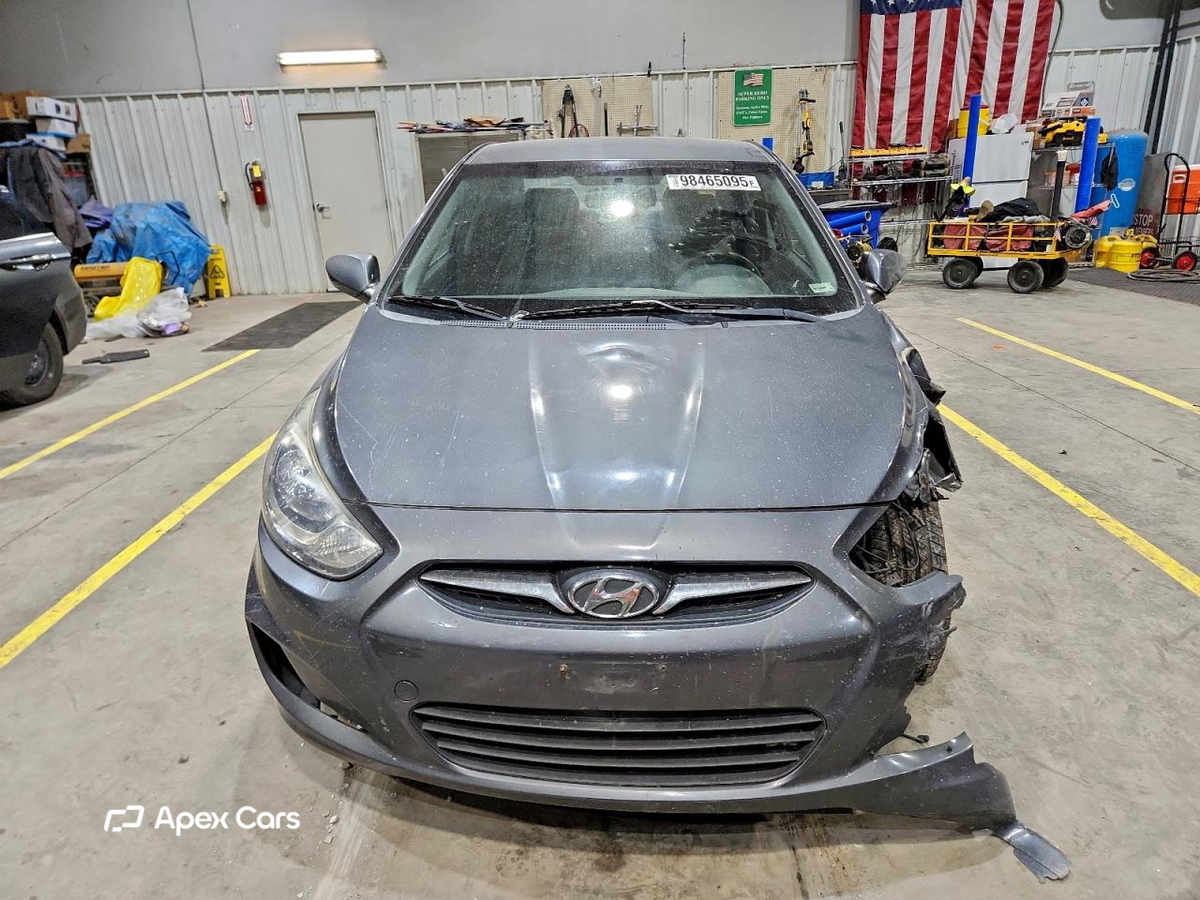 Hyundai Accent 2012
