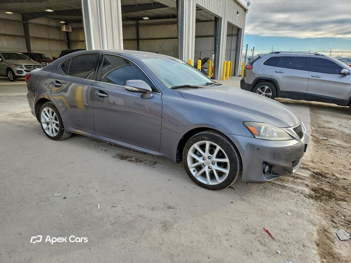 Lexus IS 2012