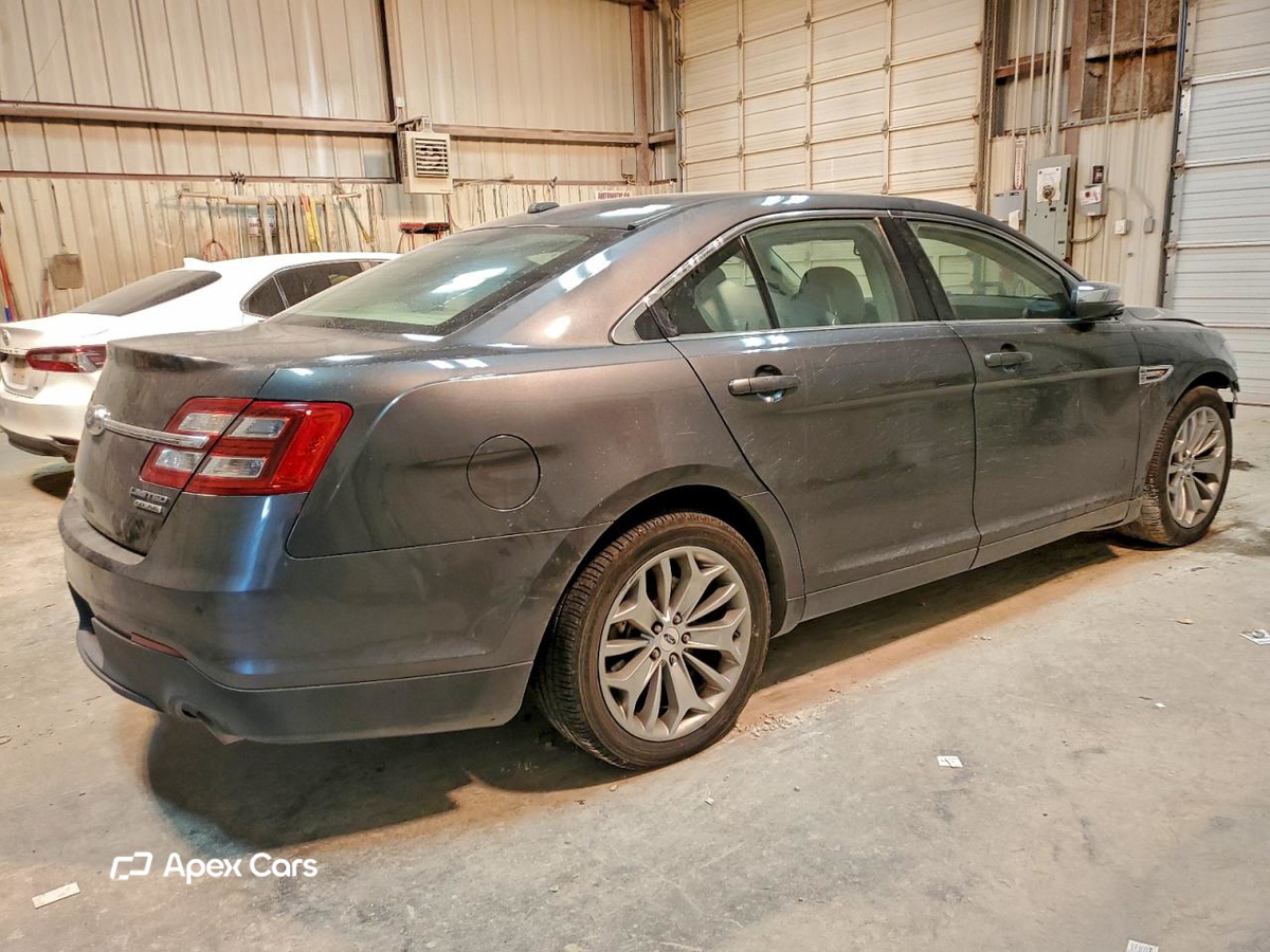 Ford Taurus 2016