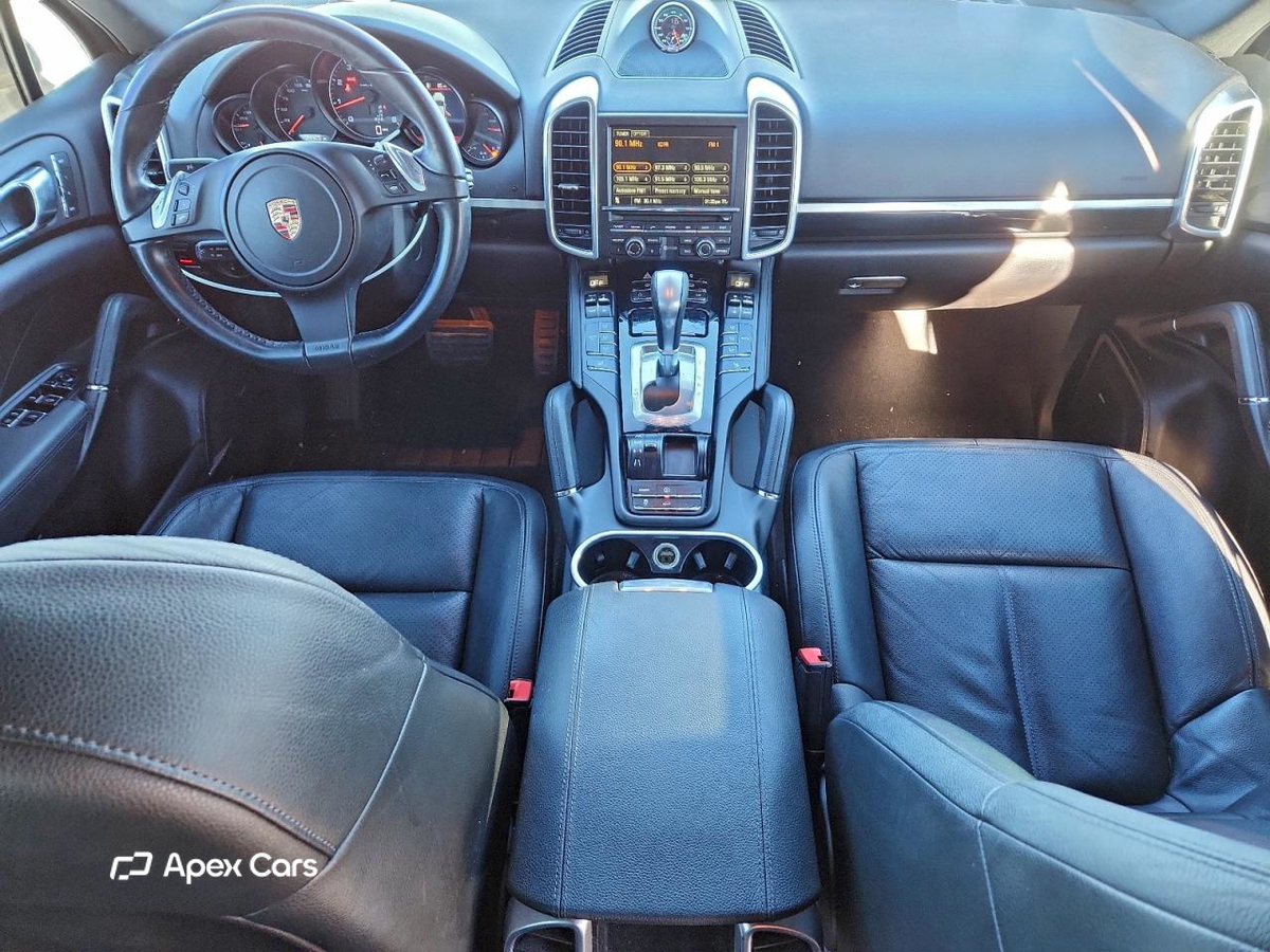 Porsche Cayenne 2012