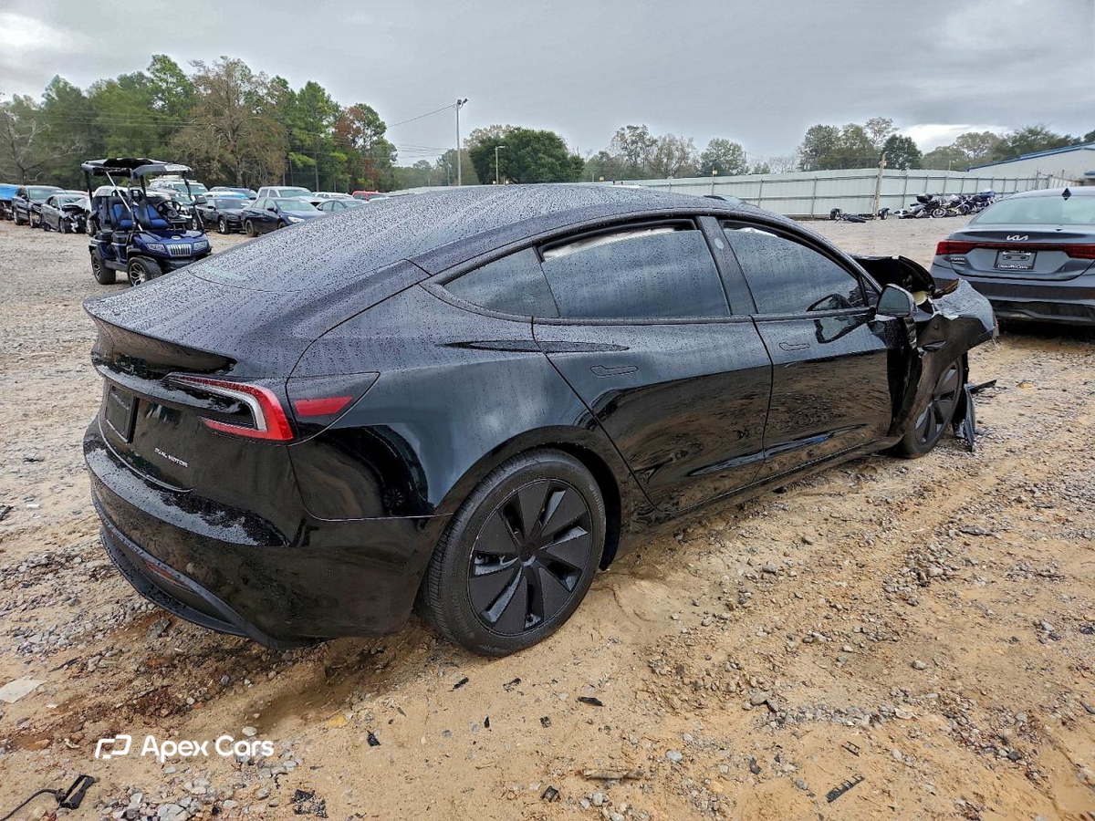 Tesla Model 3 2024