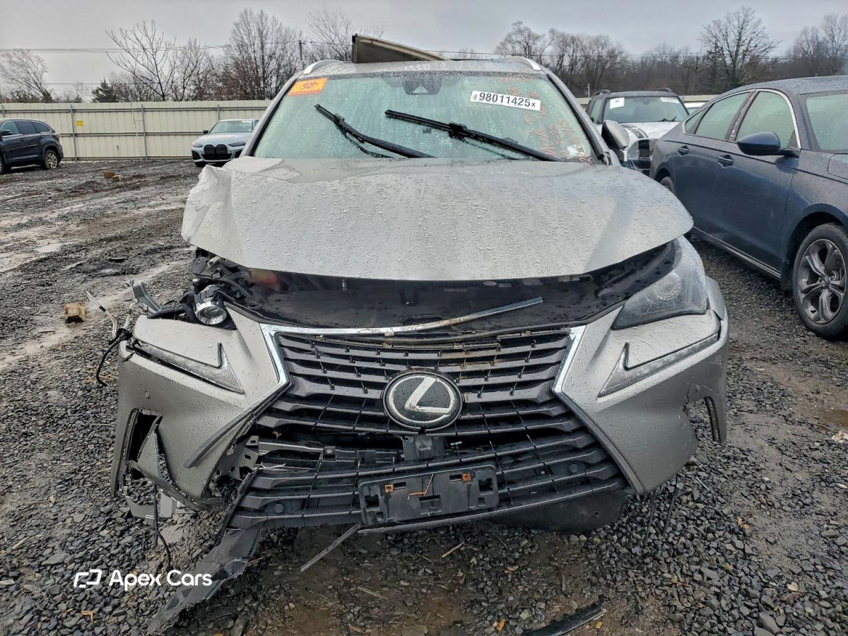 Lexus NX 2021