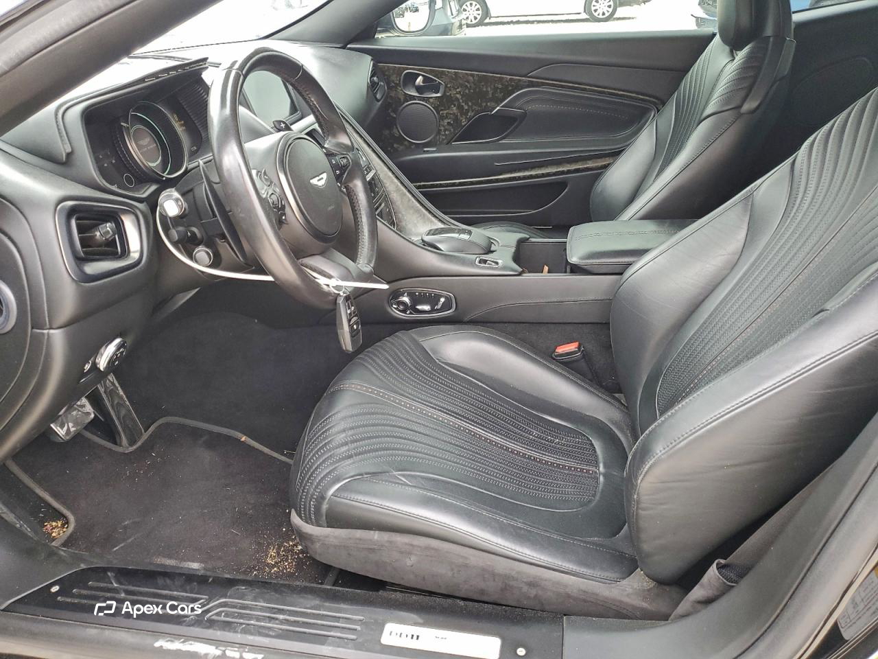 Aston Martin DB11 2019