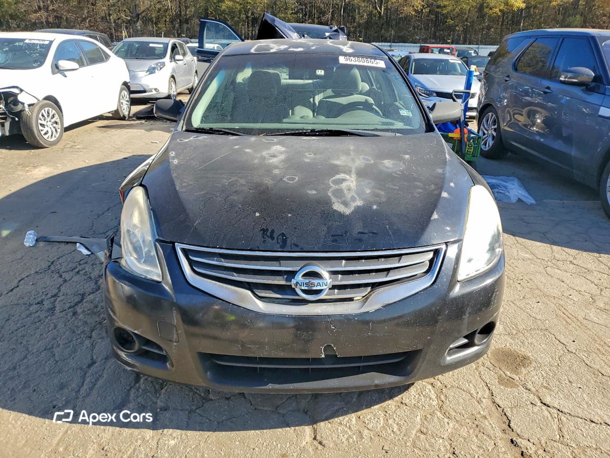 Nissan Altima 2010