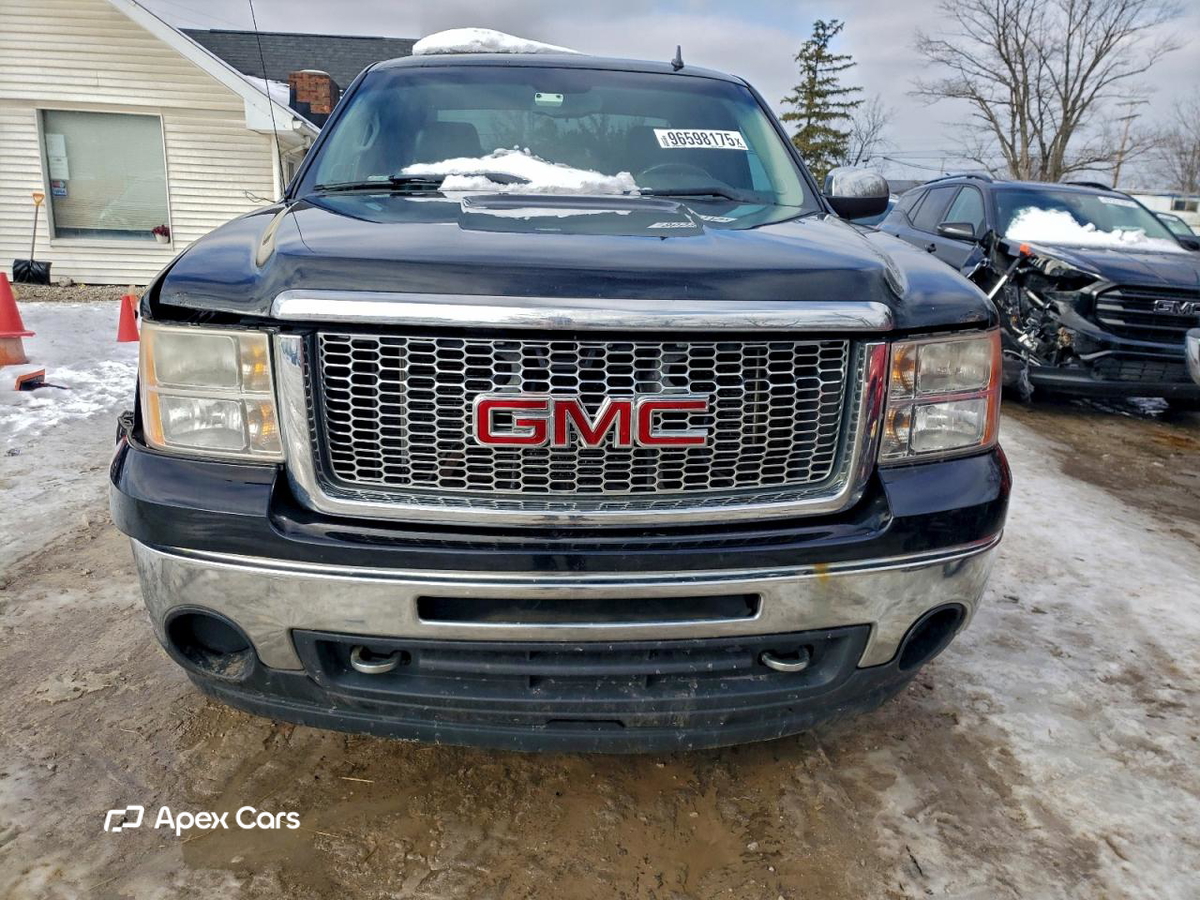 GMC Sierra 2011