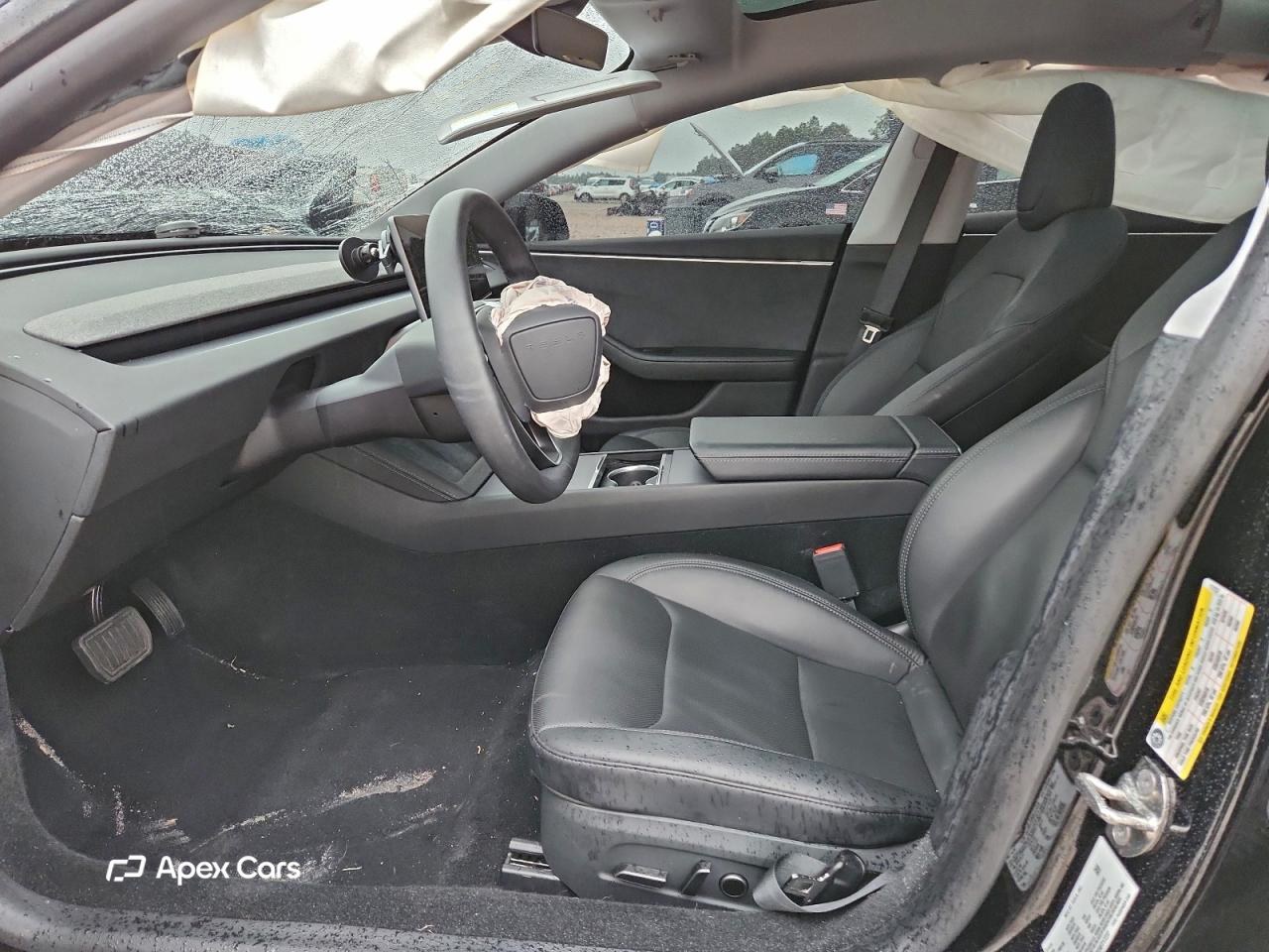 Tesla Model 3 2024