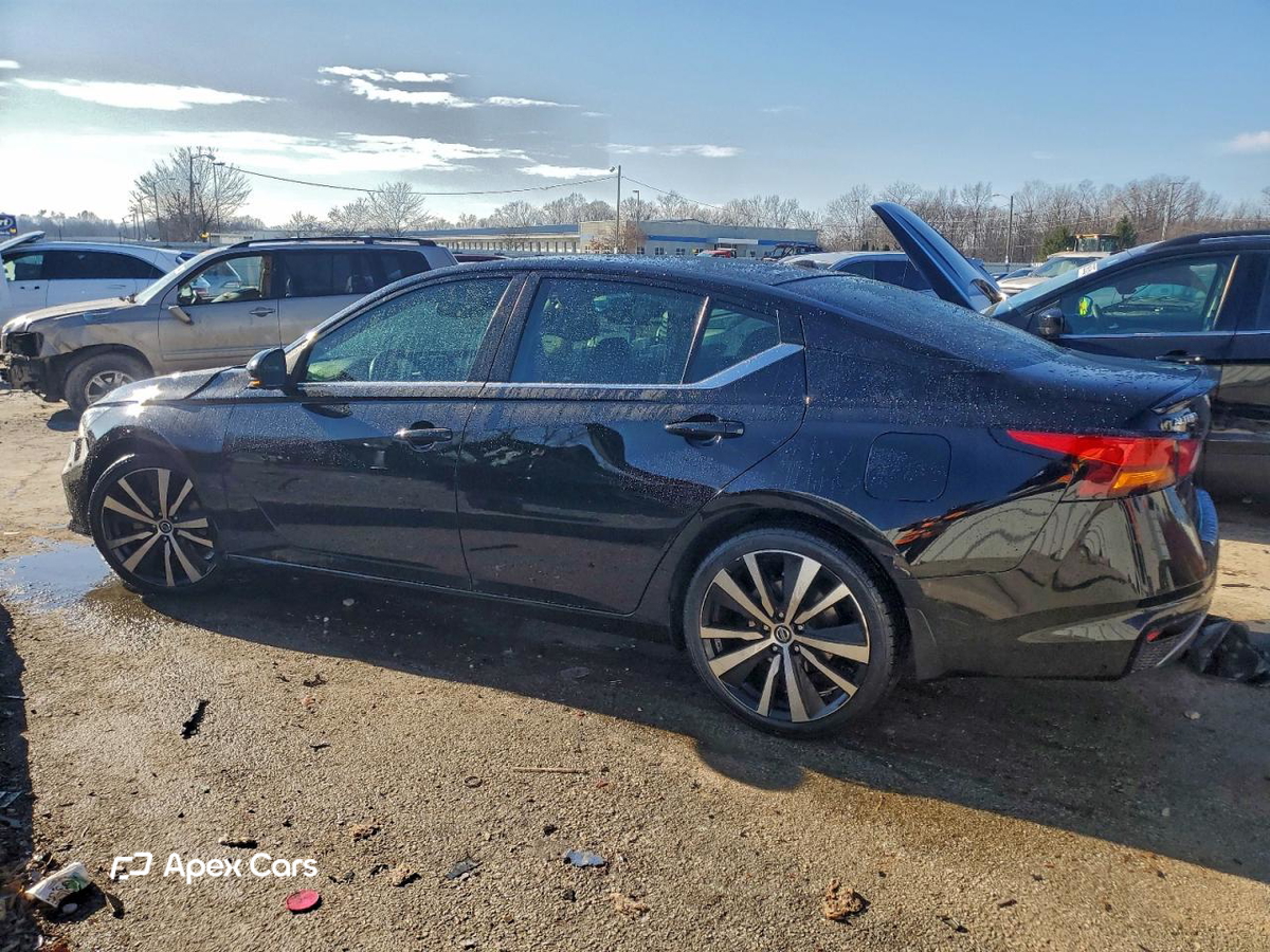 Nissan Altima 2020