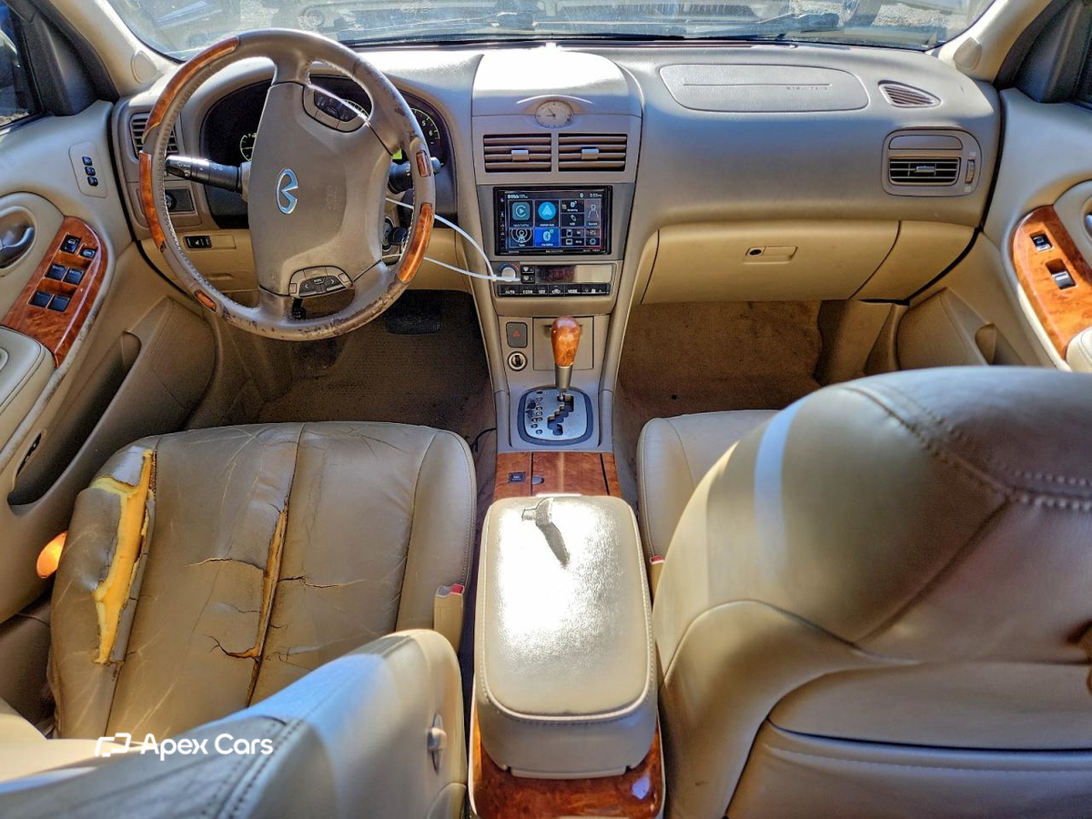 Infiniti I 2002