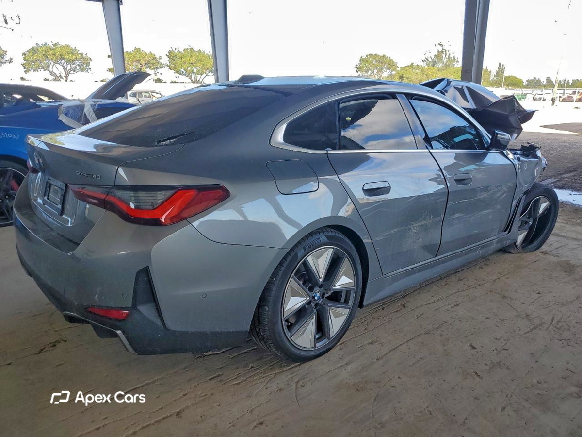 BMW i4 2025