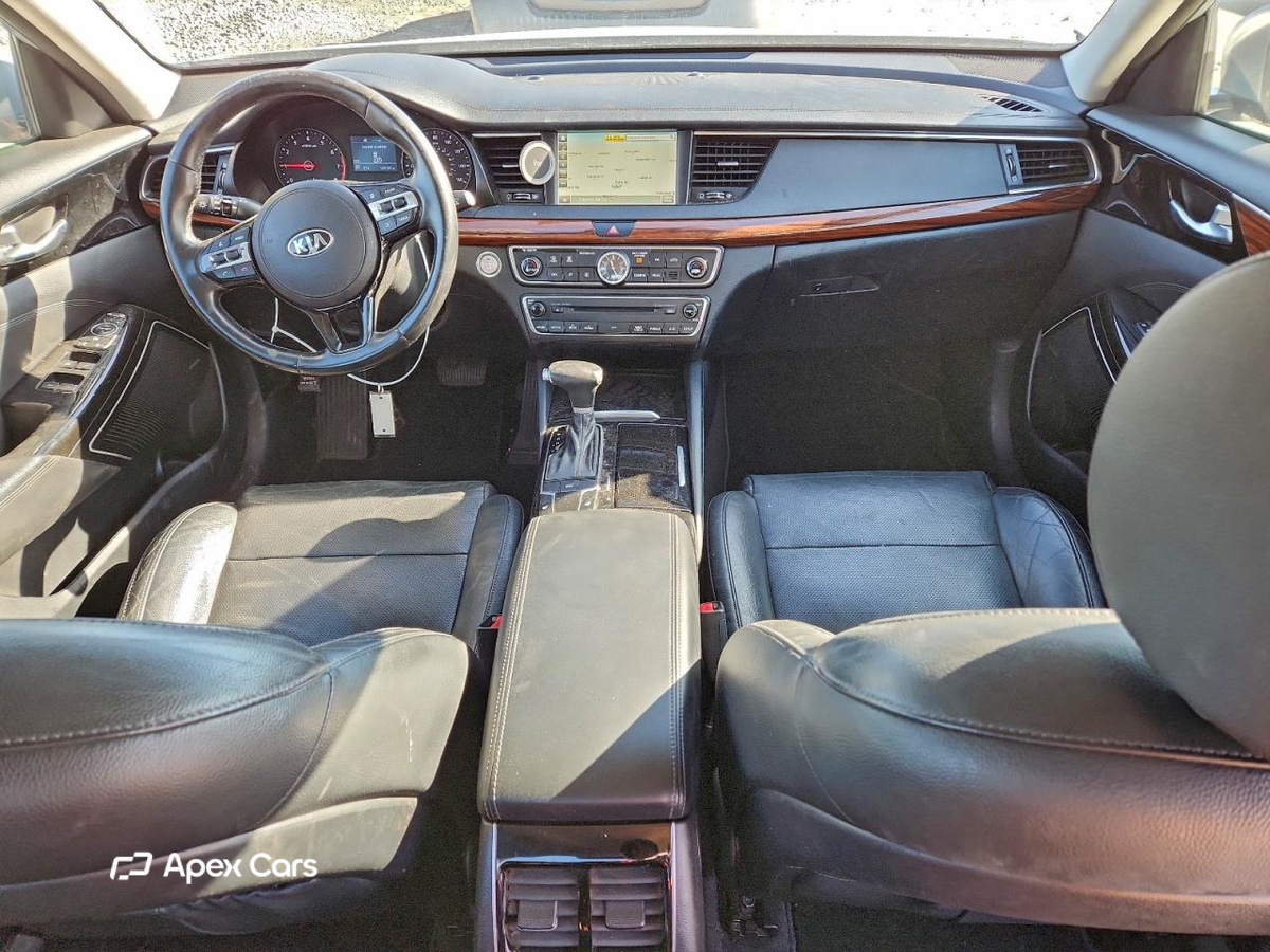 Kia Cadenza 2017