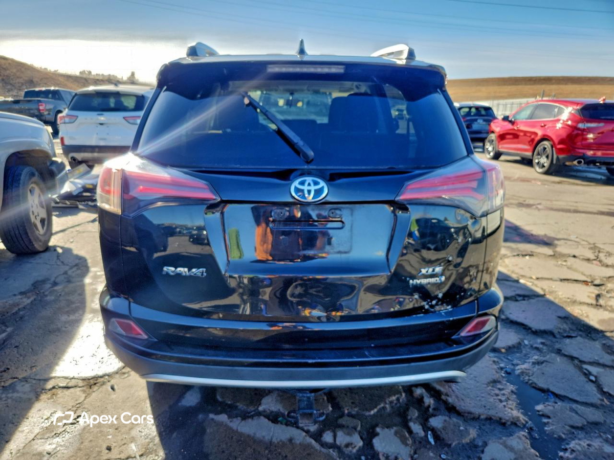 Toyota  2016